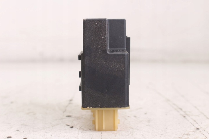 фото №4, Модуль реле вентиляторов 9801916680 c4 picasso ii