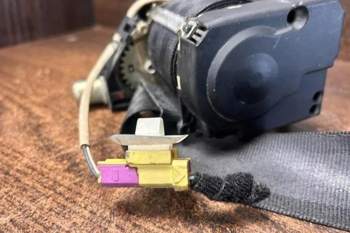 фото №12, Pas безопасности переднее левый vw golf iv вариант 1j5 1j3857706g 1.9l