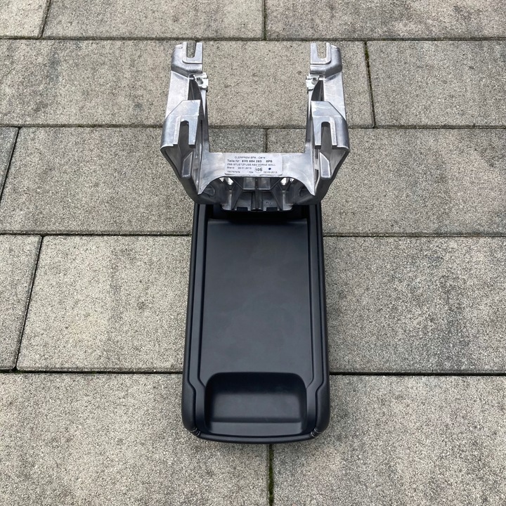 фото №6, Audi s3/a3 8v подлокотник средний кожа кожаный белая nić 8v0864283