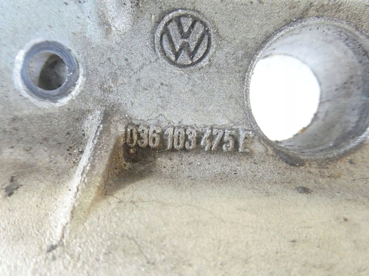 фото №5, Крышка клапанов vw golf iv 1.4 16v 036103475e