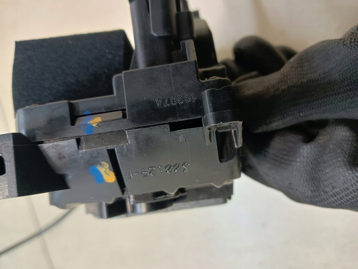 фото №5, Замок дверь правые зад renault clio iii 1.2 300129f