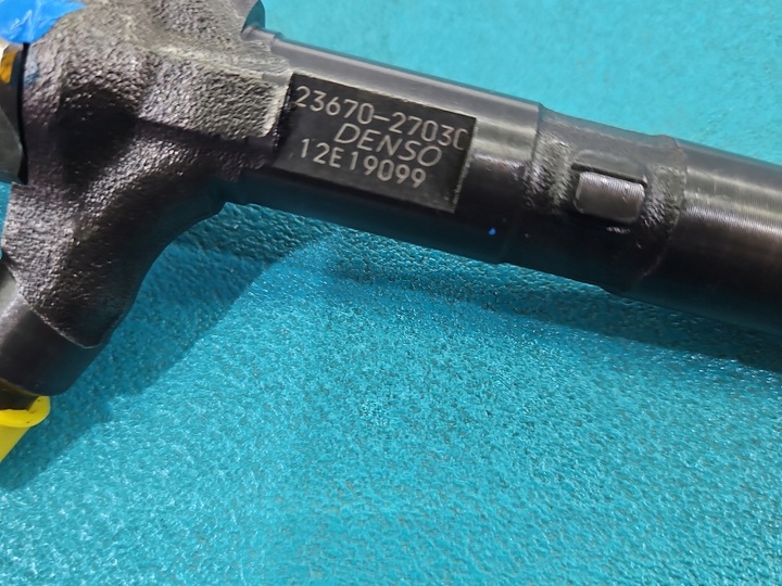 фото №2, Протестированный инжектор toyota rav4 ii 00- 23670-27030 2.0 d4d