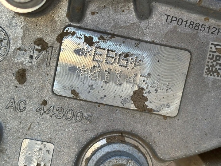 фото №10, Porsche taycan 4s привід перед двигун ідеал 9j1907124l ebg