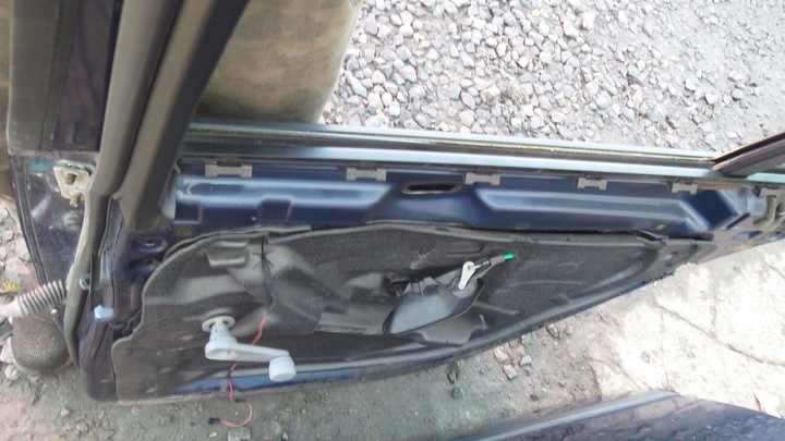 фото №7, Дверь левая lub правые зад bmw e39 1997 год sedan 363/5