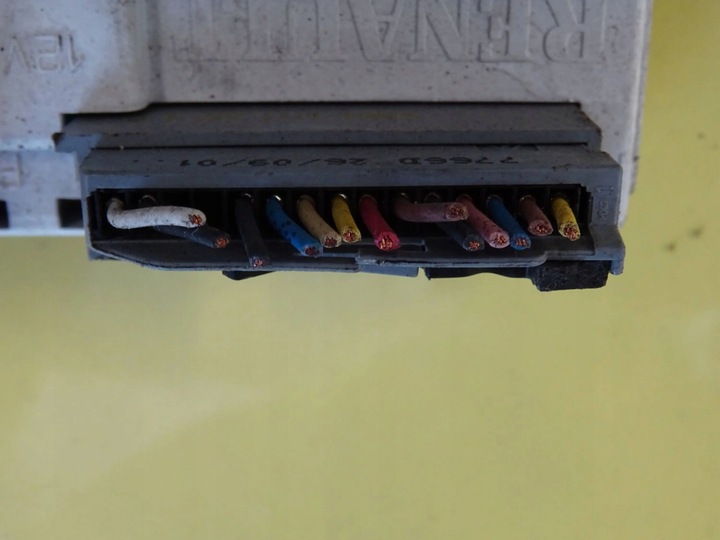 фото №6, Дисплей часы renault scenic i p8200028364a nr725