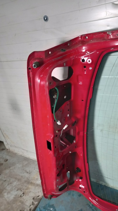 фото №7, Задняя крышка mazda 626