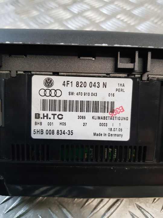 фото №9, Панель воздуховод кондиционера 4f1820043n audi a6 c6 05r-