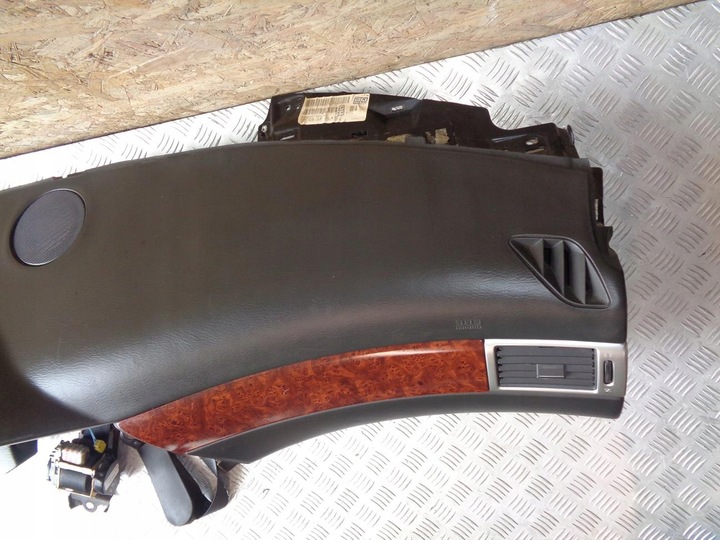 фото №8, Панель раздаточная подушка безопасности pas chrysler pacifica 03-