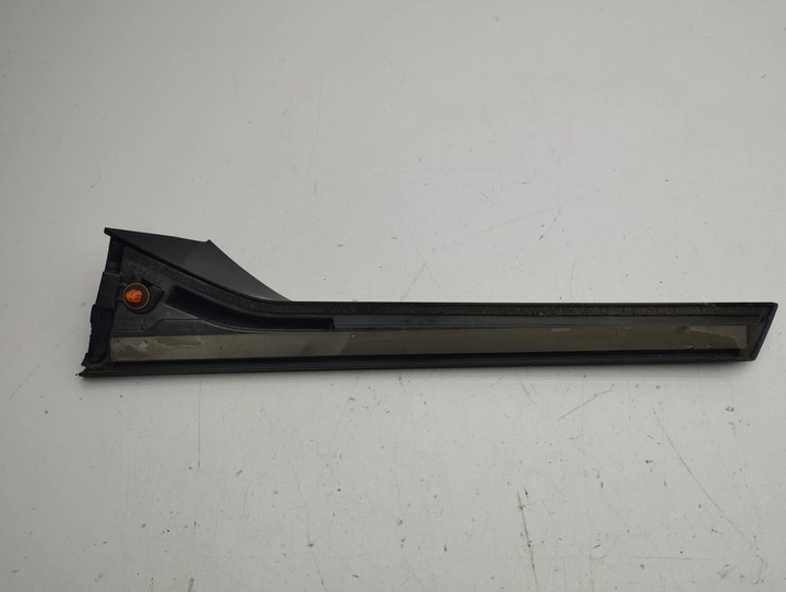 фото №8, Audi q3 f3 2019 оббивка задньої кришки багажника