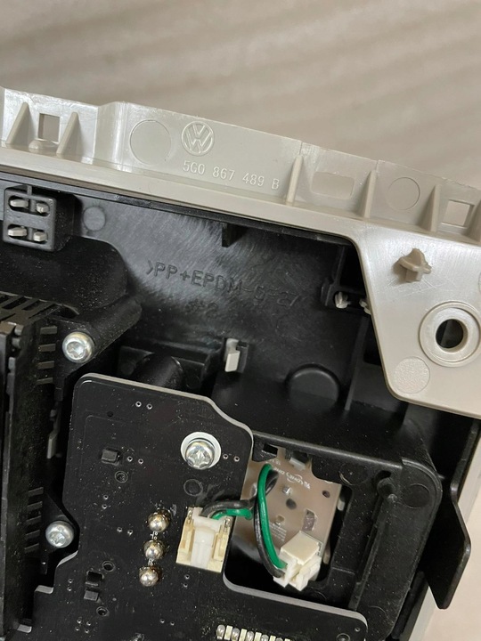 фото №9, Vw golf 7 лампа потолок жёлтая серая 5g0867489b