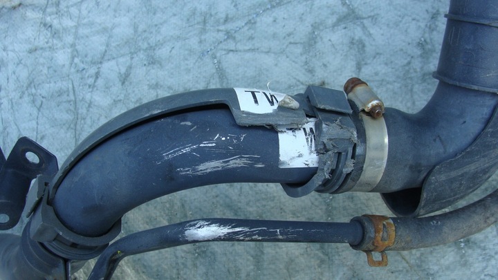 фото №11, Toyota rav4 iv 2.5 гибрид заливная горловина труба топлива европа 77278-48020