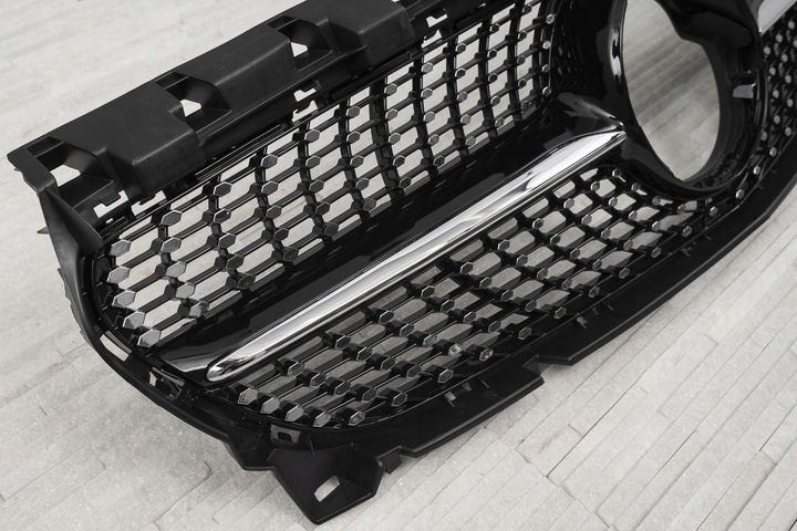 фото №9, Mercedes cla w117 2017-2019 po фейслифтинг решётка радиатора diamond чёрный