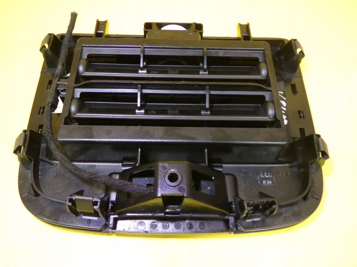 фото №12, Решітка повітропровід середня volkswagen golf v plus 2005 5m0819153a nr1264