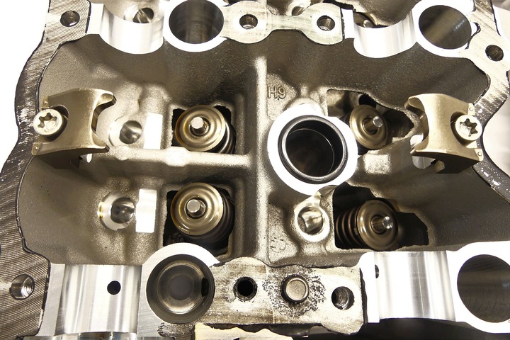 фото №10, Mercedes w205 c43 amg 3.0 biturbo 276 головка правая