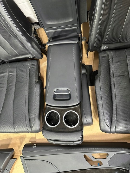 фото №13, Сиденья, диван, салон, обшивки, салон mercedes s класс w222 длинный чёрные