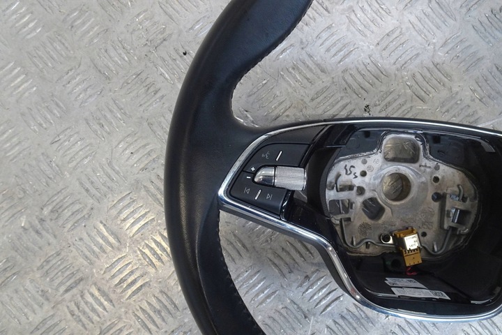 фото №7, Skoda kamiq - кермо