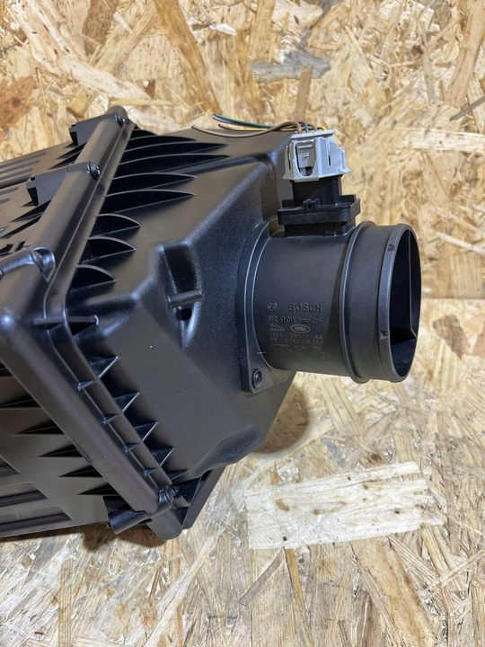 фото №8, Корпус фільтра повітря land rover 2.0d evoque ii l551 gj32-9a612-a oem