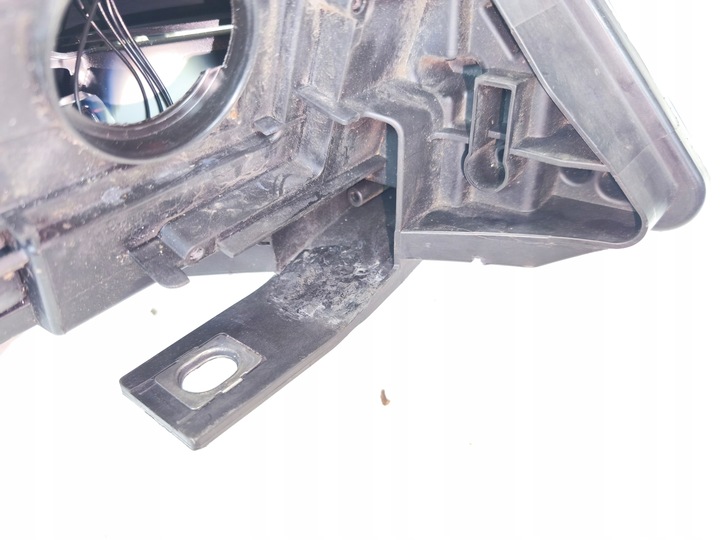 фото №13, Фара лампа правый перед ксенон led audi q3 8u 8u0941006 eu повреждённая