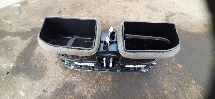 фото №7, Решётка воздуховод консоли средняя панели ford focus mk4 jx7b19k617