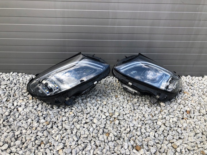 фото №1, Mercedes c w205 fl multibeam led a2059061506 a2059061606 !