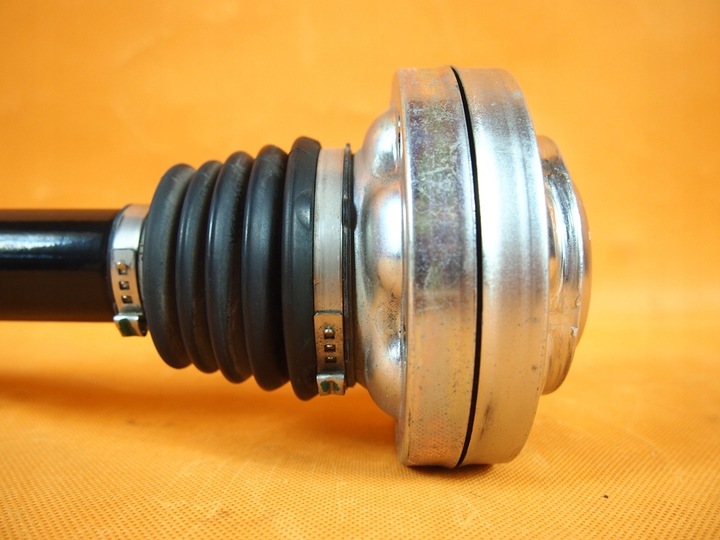 фото №8, Audi e-tron 4ke піввісь зад задня права шарнір 24km 4ke501204c