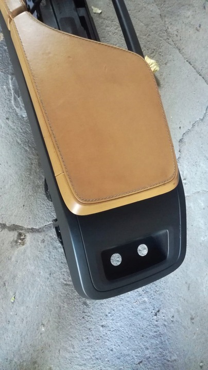 фото №15, Volvo s90 ii підлокітник тунель планка рамка шкіра жовтий стан bdb