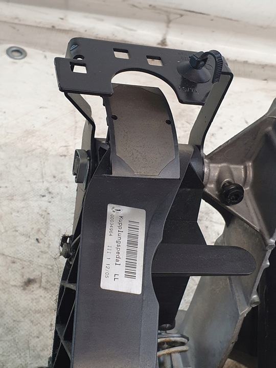 фото №8, Педали комплект каркас оригинальный номер 4f1721117b eu audi a6 c6 sedan 2.0tdi 05r.