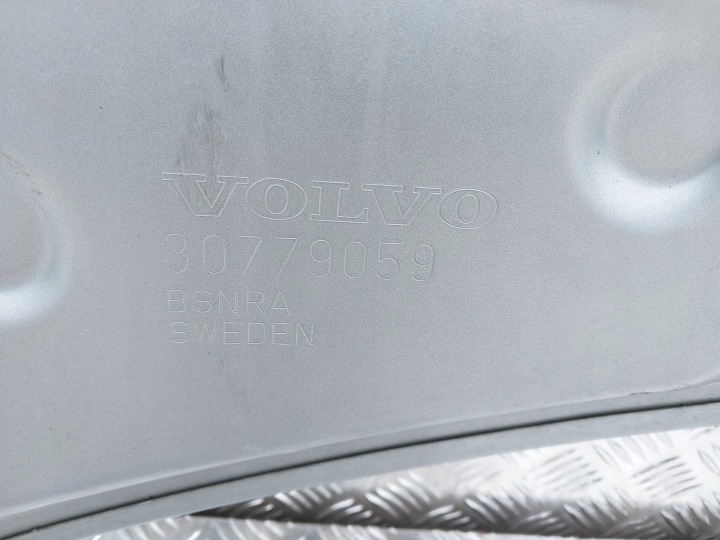 фото №11, 1. капот крышка двигателя 30779059 volvo s60 ii v60 i 477-46