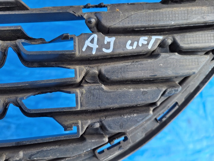 фото №14, Запчастини | astra j решітка решітка середня бампера перед рестайлінг 13368822