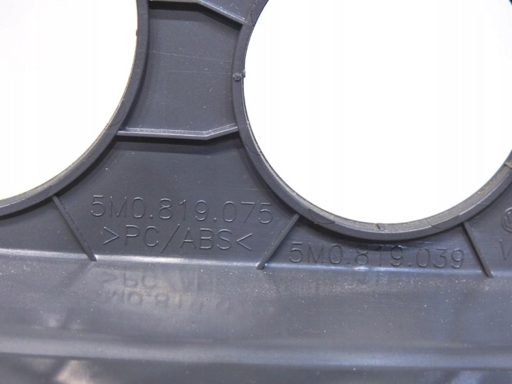 фото №6, Рамка защита панель vw golf v plus 5m0819075