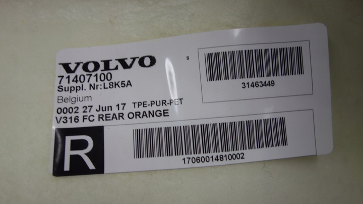 фото №11, Volvo xc40 сиденья диван обивка туннель