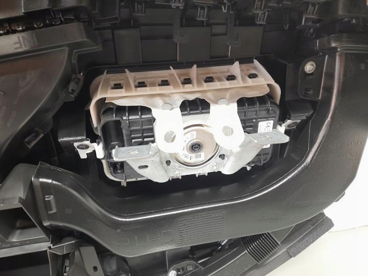 фото №9, Консоль подушка подушка пассажира renault captur ii 985707003r 34231901g