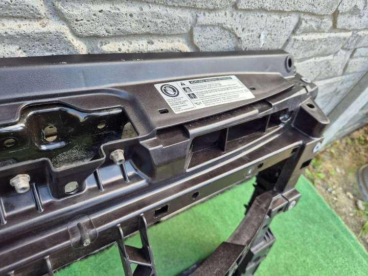 фото №7, Vw polo v 6r 09- передняя панель усилитель перед 6r0805588