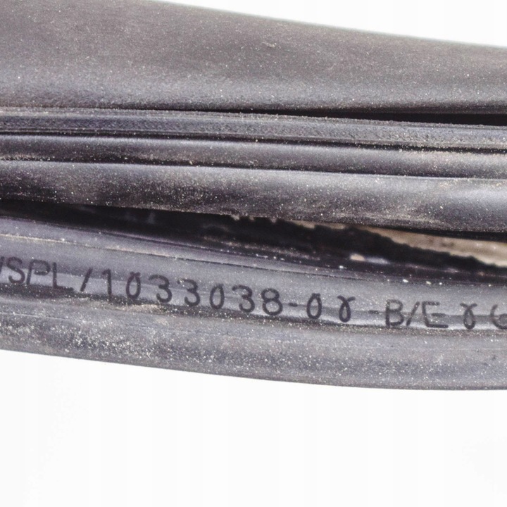 фото №5, Tesla модель x 2018 резиновая прокладка багажника заднего / na кузов