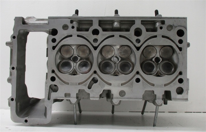 фото №8, Головка рамка права audi 3.0 tfsi cak 06e103404k