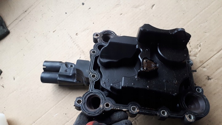 фото №9, S4 b8 вентиляция картера сепаратор масла 3.0 tfsi 06e103547c