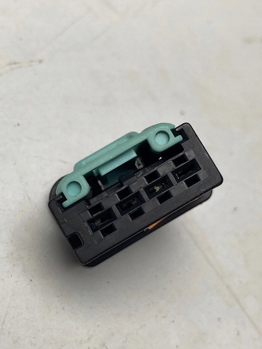 фото №7, Штекер лампы зад задней volkswagen golf v 4pin audi seat skoda