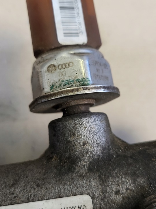 фото №9, Планка вприскувальний ліва датчик тиску audi a5 8t a4 b8 8k 2.7 3.0 tdi оригінальний номер