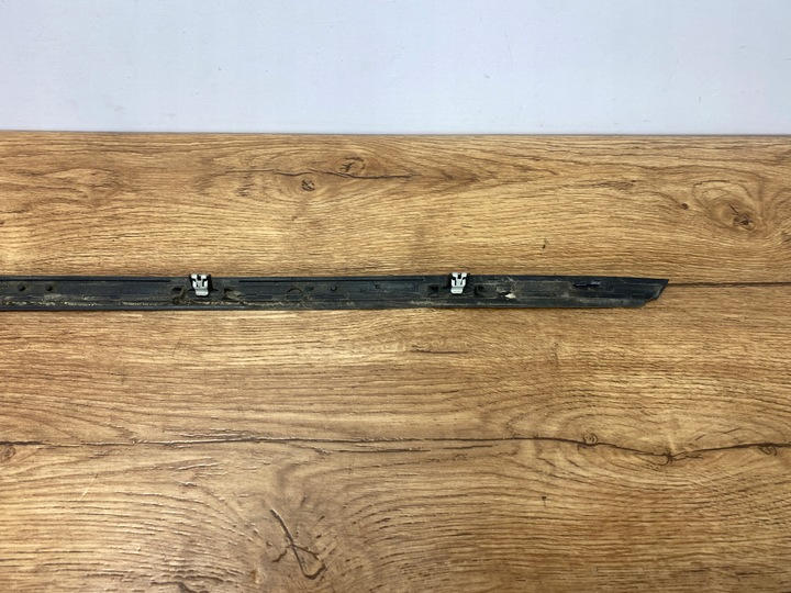 фото №8, Прокладка планка скла лобовий ford explorer 2020+ usa