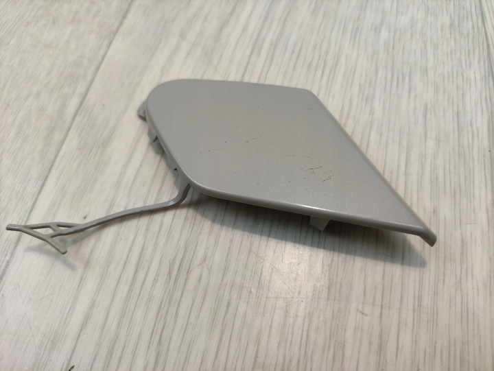 фото №3, Audi q8 заглушка фаркоп бампера зад 4m8807241c