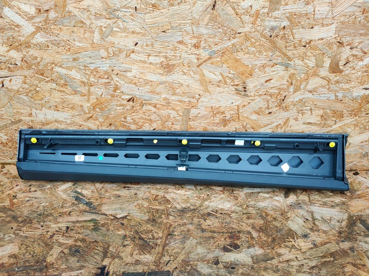 фото №4, Audi q8 правая планка дверь перед передняя