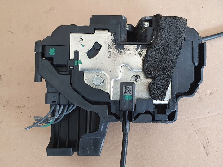 фото №3, Замок дверь левый перед megane iii 09-16 6 pin