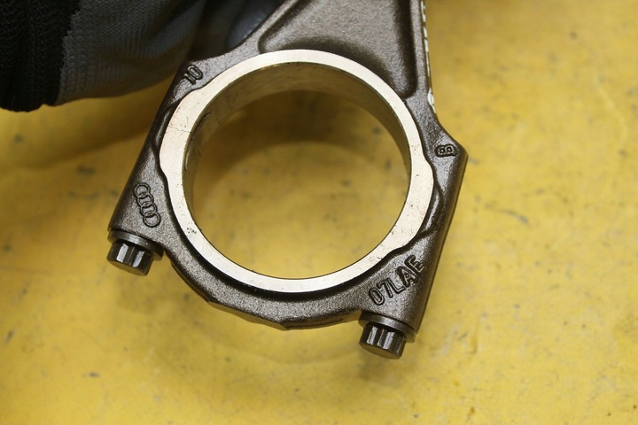 фото №6, Поршень шату́н шатун s6 c6 5.2fsi bxa 07l107103r