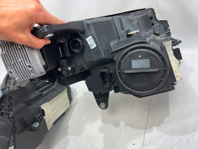 фото №13, Mercedes eqc полный led левая правая a293 лампа