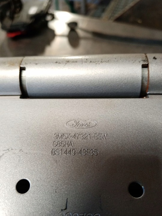 фото №9, Подлокотник кожаный ford c-max 1