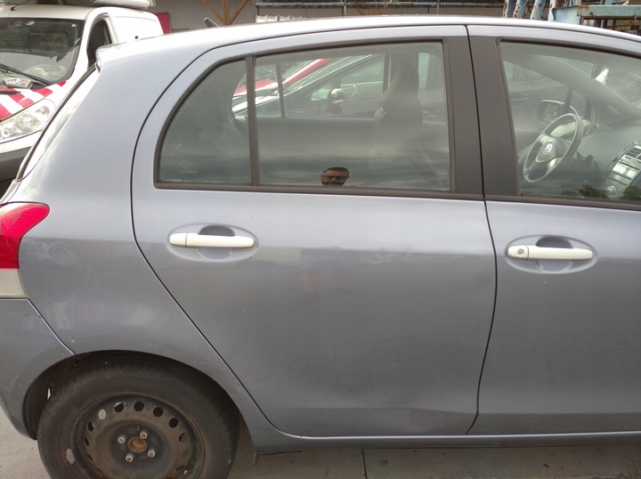 фото №14, Toyota yaris 2 ii дверь зад правые 8t4 5d