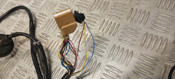 фото №6, Audi a8 d3 второй рестайлинг поворотник зеркало левая внешние uk лак ly7j