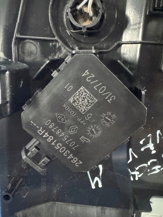 фото №10, Освещение лампа потолок renault megane v e-tech