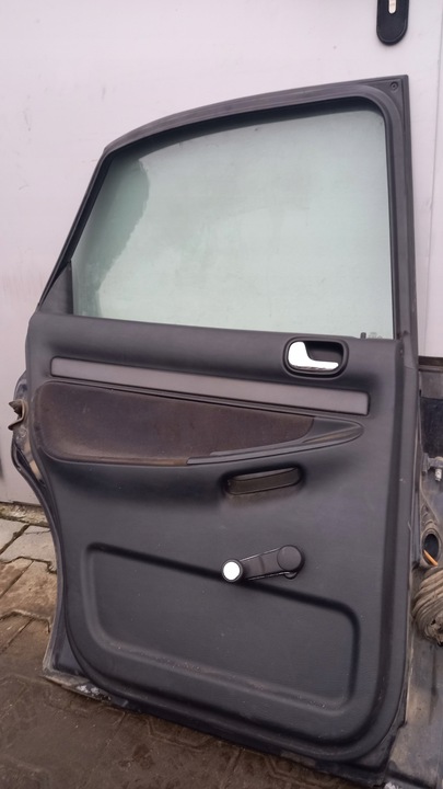 фото №8, Дверь левый зад audi a4 b5 95r sedan