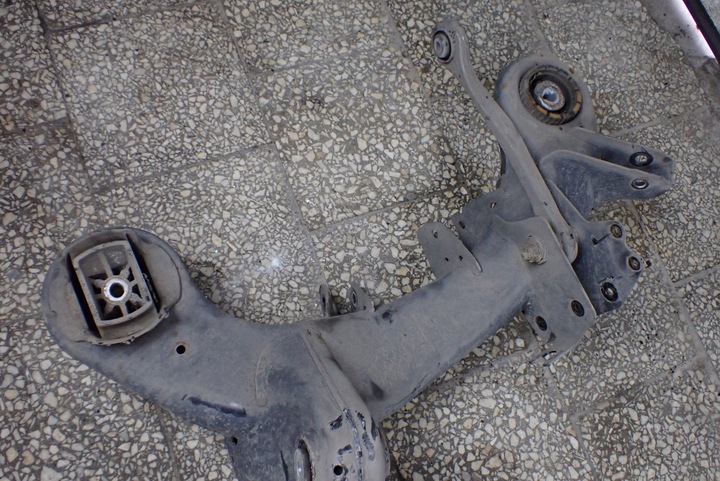 фото №10, Подрамник тележка балка зад mercedes cl w216